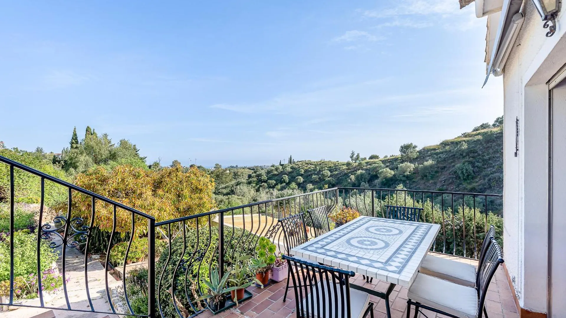 Brustar Villa Del Sol Mijas Spain